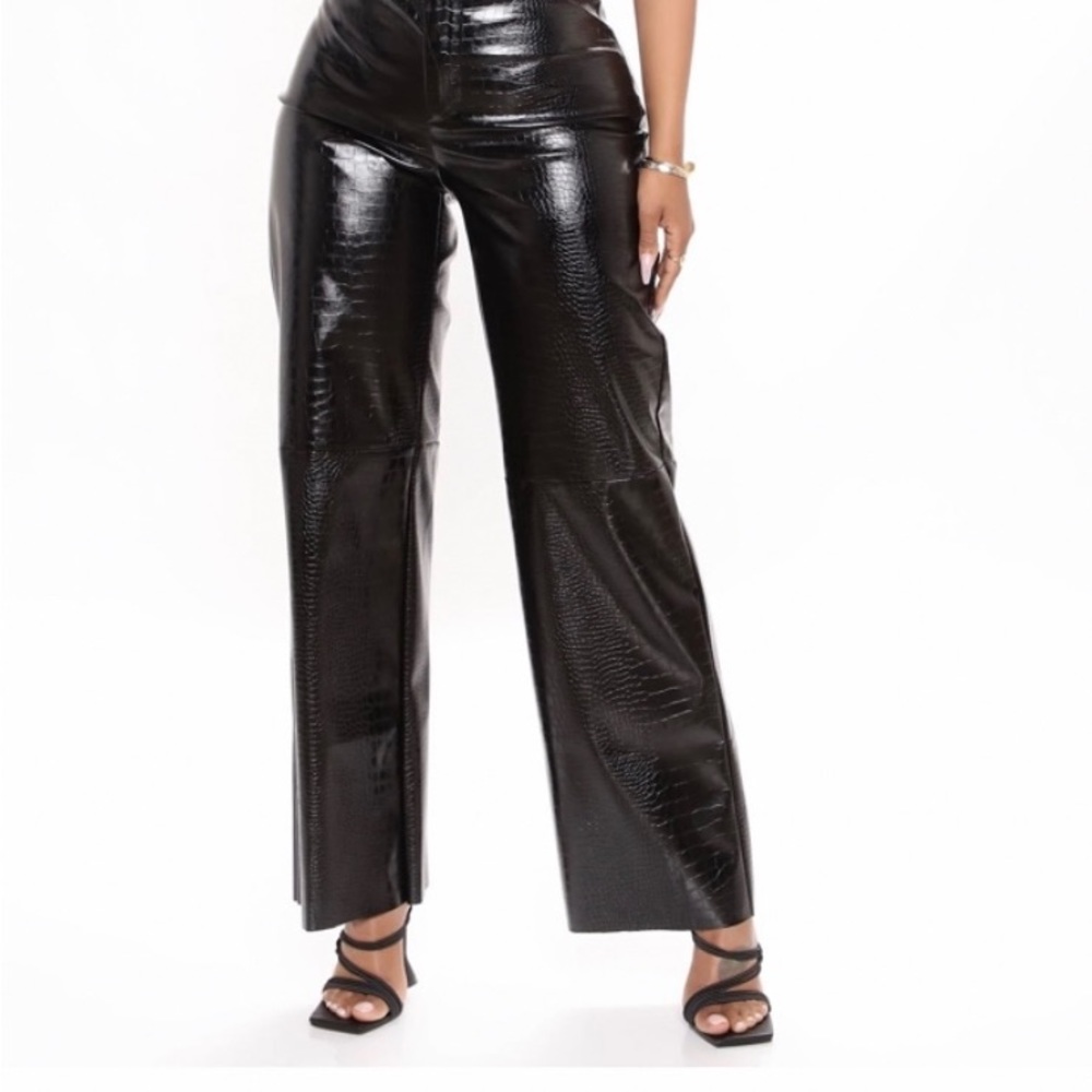 NWT Faux leather pants